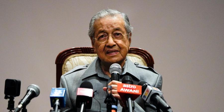 Former Malaysian leader Mahathir Mohamad slams government for shortened Parliament meet