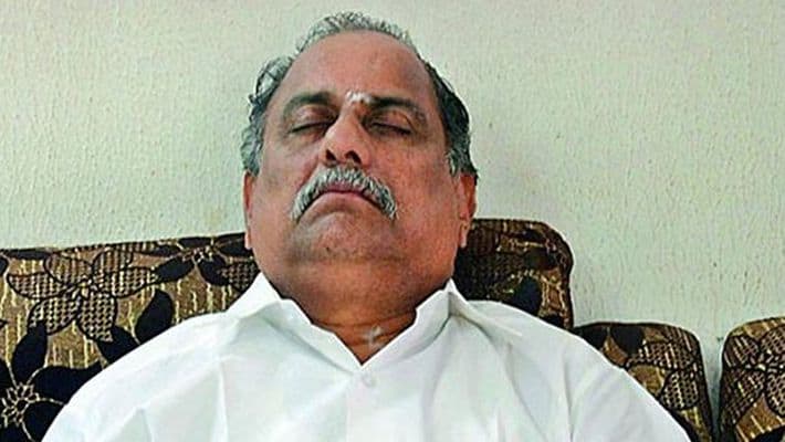 Mudragadda Quits Kapu Agitation#mudragada