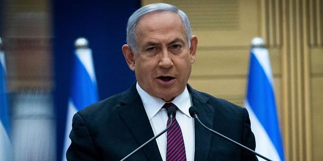Israel urges Benjamin Netanyahu return gifts, former PM denies keeping them