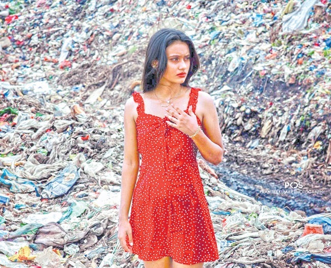 To Create Awareness, Model does Photoshoot at Dumping Yard