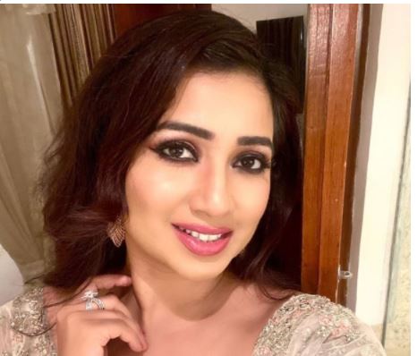 Shreya Ghoshal reacts after her chats with Twitter CEO goes viral