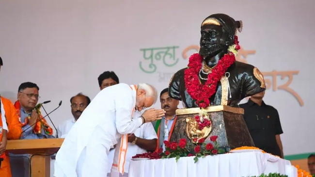 PM Modi pays tributes to Legendary Maratha King