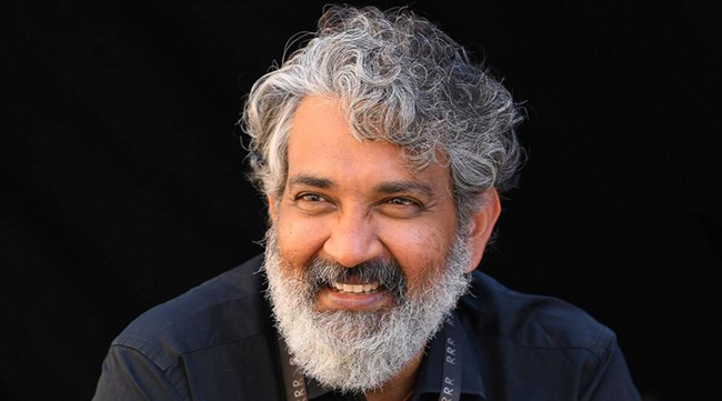 Rajamouli Thanks His Entire Family For Having His Back!