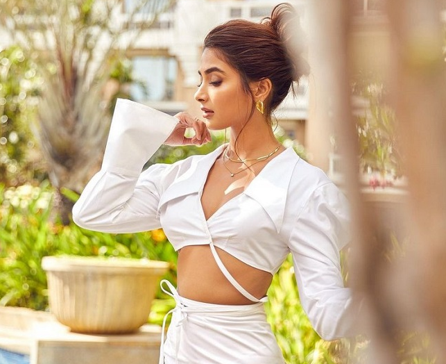 Pic Talk: Pooja Hegde’s tempting show in white
