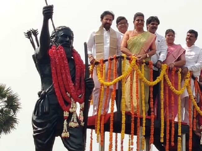 State and Central Tourism Ministers Pay Tributes to Alluri!