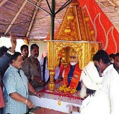 modi_temple1423719380