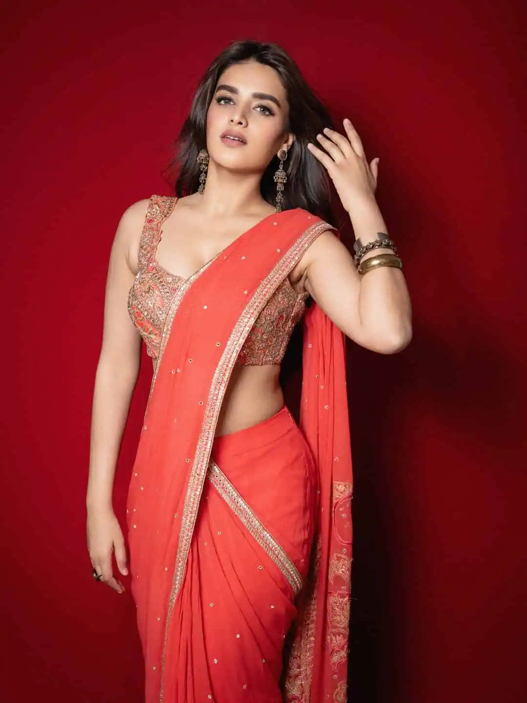 Nidhhi Agerwal